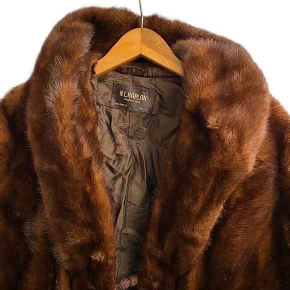 Vintage 50’s / 60’s N.L. Kaplan Brown Real Fur Shawl - Picture 3 of 13